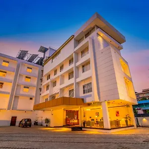 Seven Lights Hotel
