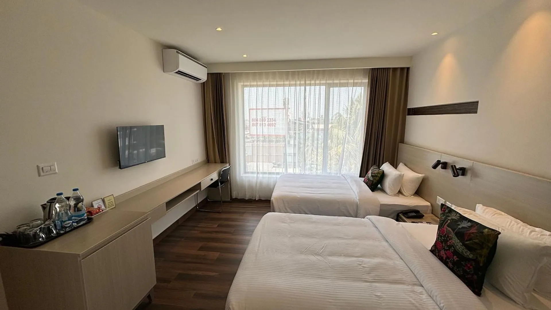 Presidency Airport Hotel Kochi 4*,