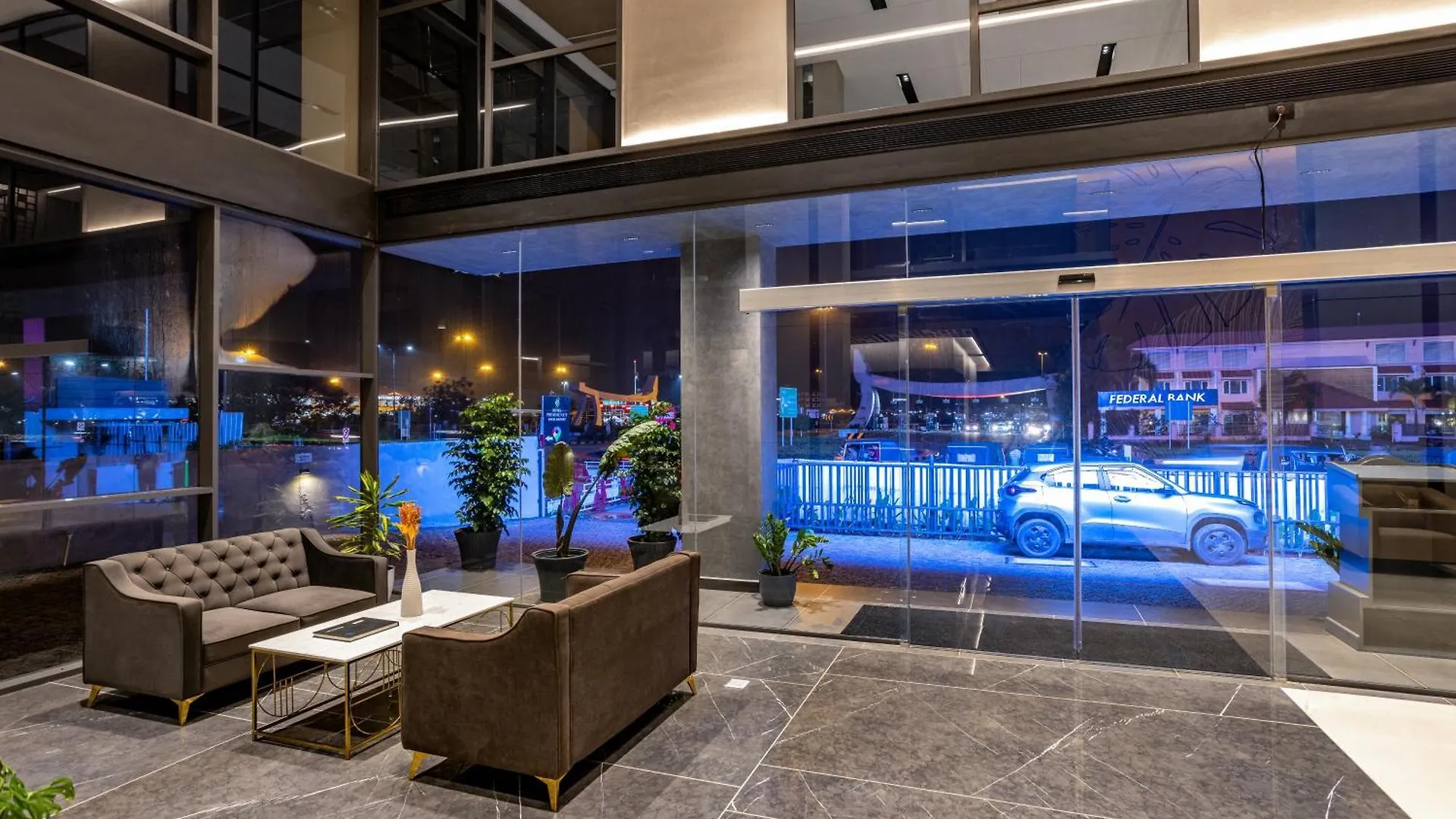 Presidency Airport Hotel Kochi 4*,